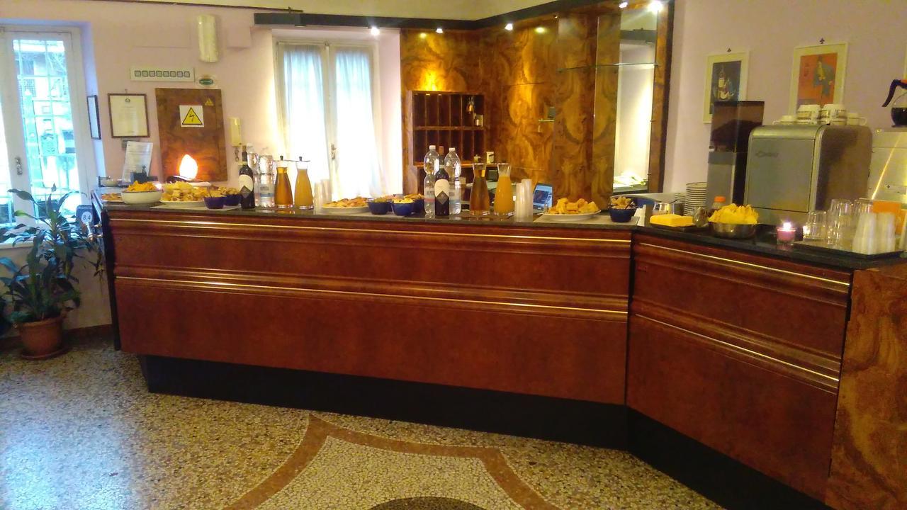 Hotel Pino Torinese エクステリア 写真
